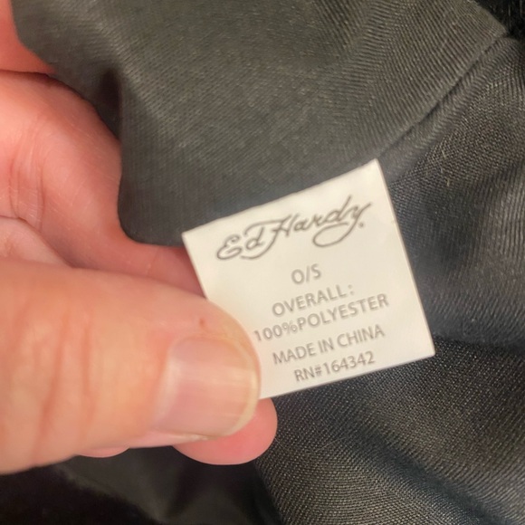 Ed Hardy Woman’s Fox Fur Bucket Hat with Skull and Roses Embroidery NWT Warm!! - Picture 5 of 5